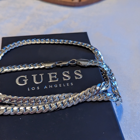 Necklace - Picture 2 of 2